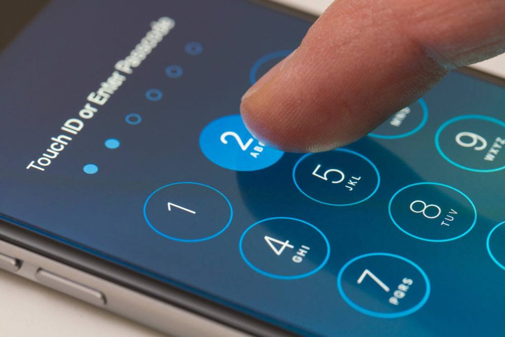 How to Hack a Locked iPhone